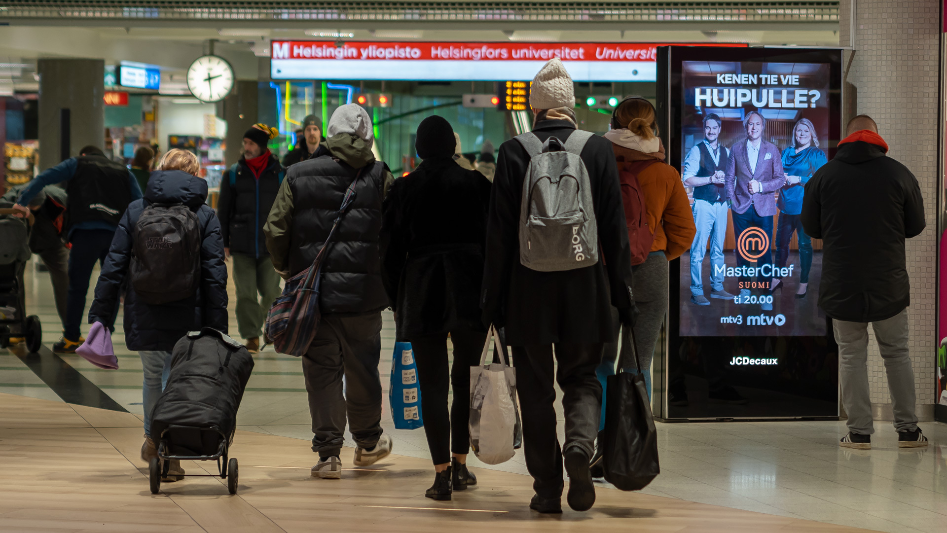 MTV3n digitaalinen ulkomainos Helsingin Fenniakorttelissa.